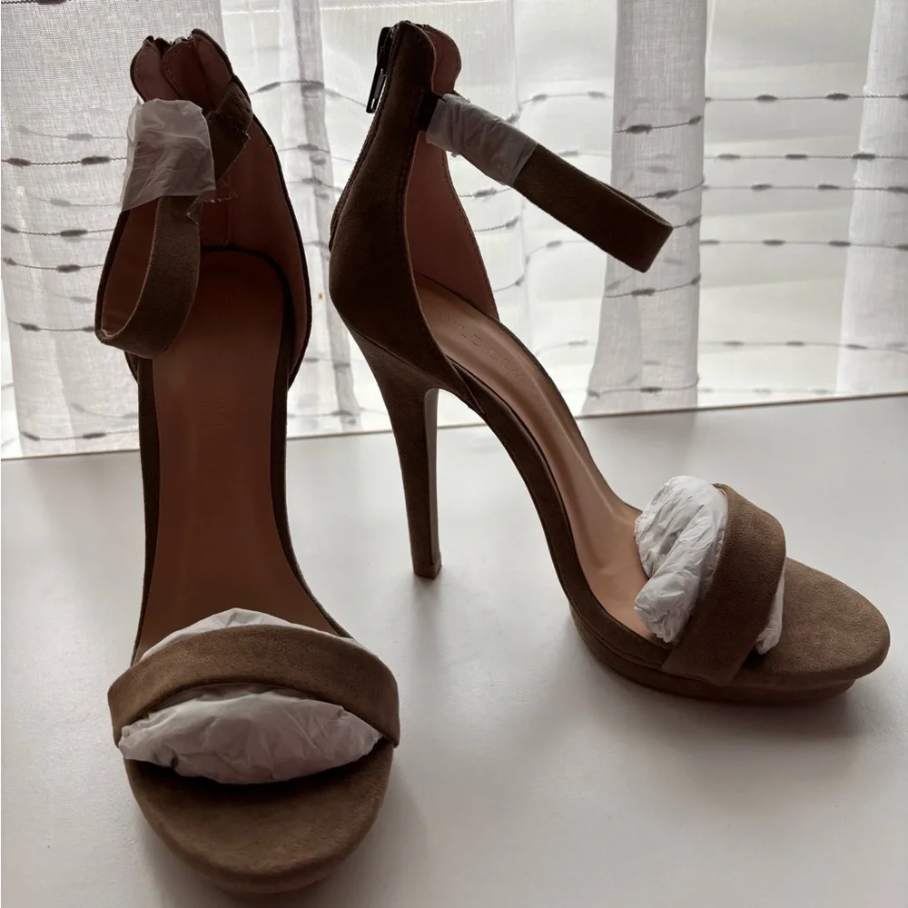 Wild Diva Tan Heels with Stiletto Design - Picture 2 of 5